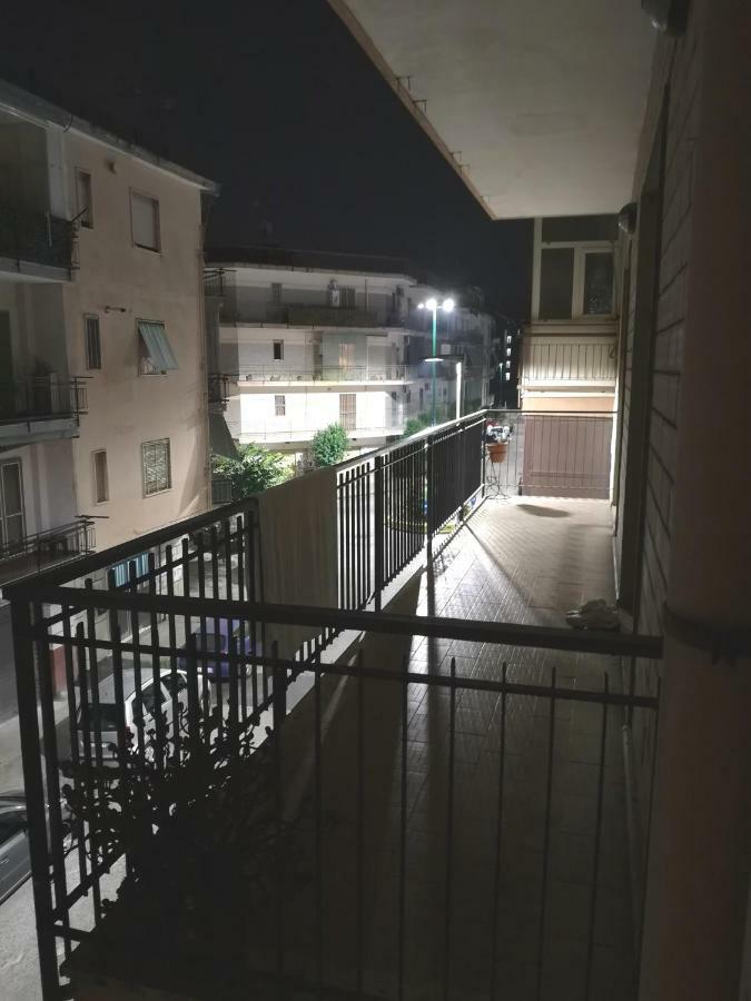 Apartamento La Casa Del Re Borbone Nápoles Exterior foto